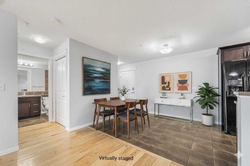 4313-31 Country Village Manor Ne, Calgary, AB - Indoor Photo Showing Dining Room