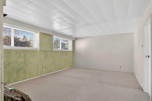 3204 Riel Place Se, Calgary, AB - Indoor Photo Showing Other Room