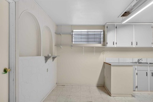 3204 Riel Place Se, Calgary, AB - Indoor