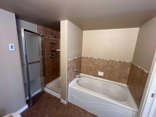 1205-1088 6 Avenue Sw, Calgary, AB - Indoor Photo Showing Bathroom