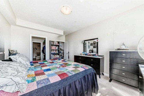 210-1005A Westmount Drive, Strathmore, AB - Indoor Photo Showing Bedroom