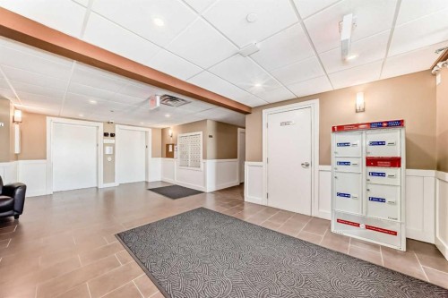 210-1005A Westmount Drive, Strathmore, AB - Indoor