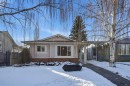 132 Shawcliffe Circle Sw, Calgary, AB  - Outdoor 