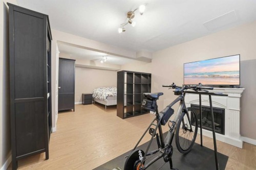 132 Shawcliffe Circle Sw, Calgary, AB - Indoor