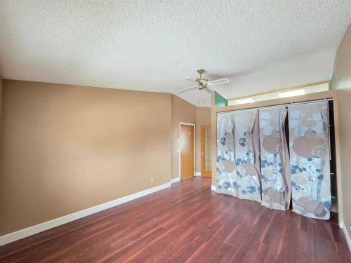 52 Sunvale Mews Se, Calgary, AB - Indoor Photo Showing Other Room