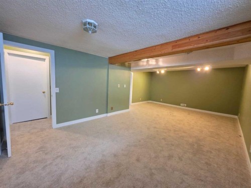 52 Sunvale Mews Se, Calgary, AB -  Photo Showing Other Room