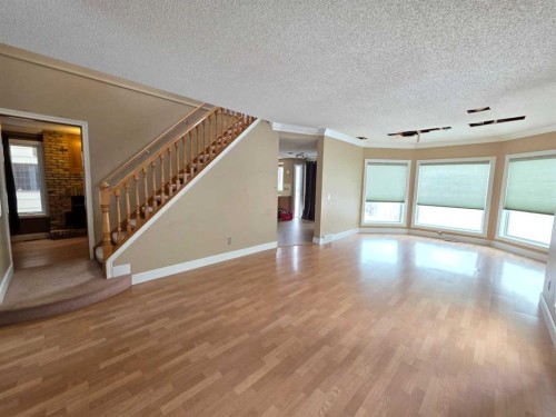 52 Sunvale Mews Se, Calgary, AB - Indoor Photo Showing Other Room