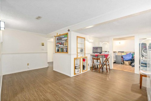 43 Millrise Crescent Sw, Calgary, AB - Indoor