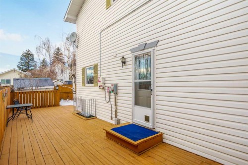 43 Millrise Crescent Sw, Calgary, AB - Outdoor With Exterior