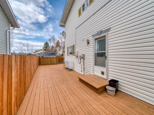 43 Millrise Crescent Sw, Calgary, AB - 