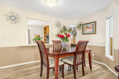 43 Millrise Crescent Sw, Calgary, AB - Indoor Photo Showing Dining Room