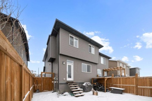 92 Wolf Gate, Okotoks, AB - Outdoor With Exterior