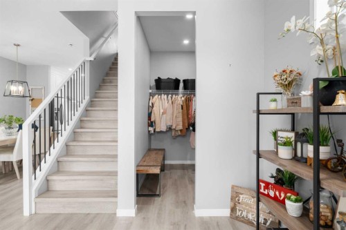 92 Wolf Gate, Okotoks, AB - Indoor Photo Showing Other Room