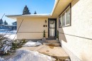 94 Brantford Crescent Nw, Calgary, AB  - Outdoor With Exterior 