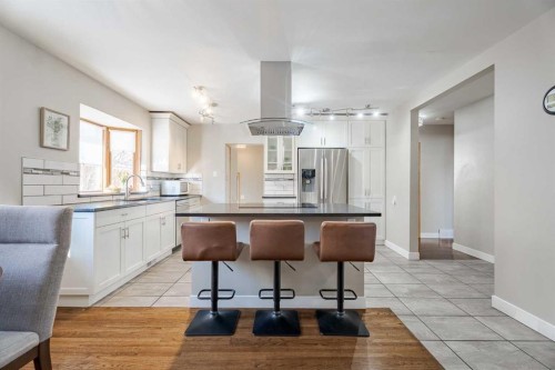 94 Brantford Crescent Nw, Calgary, AB - Indoor Photo Showing Other Room