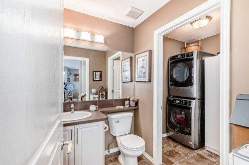 20 Mackenzie, Carstairs, AB - Indoor