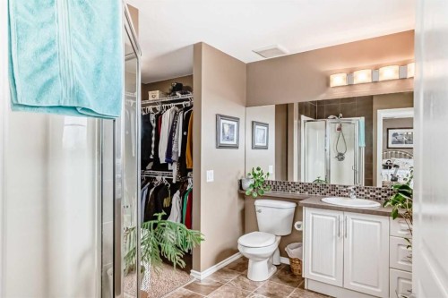 20 Mackenzie, Carstairs, AB - Indoor Photo Showing Bathroom