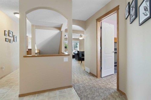 235 Everwillow Close Sw, Calgary, AB - Indoor Photo Showing Other Room