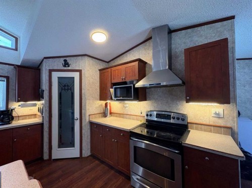 101071 Township Road 740, Rural Grande Prairie No. 1, County Of, AB - Indoor Photo Showing Kitchen