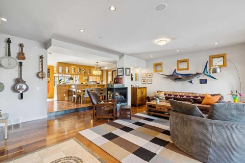 2407 Westmount Road Nw, Calgary, AB - Indoor