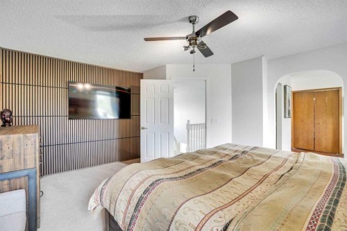 73 Riverview Close Se, Calgary, AB - Indoor Photo Showing Bedroom