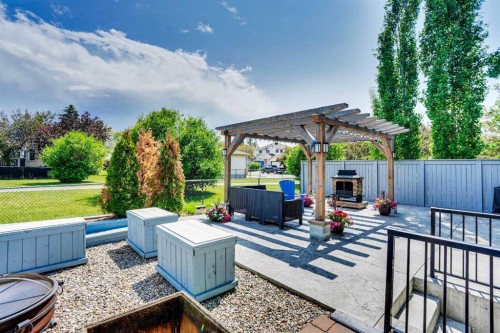 73 Riverview Close Se, Calgary, AB - Outdoor With Deck Patio Veranda