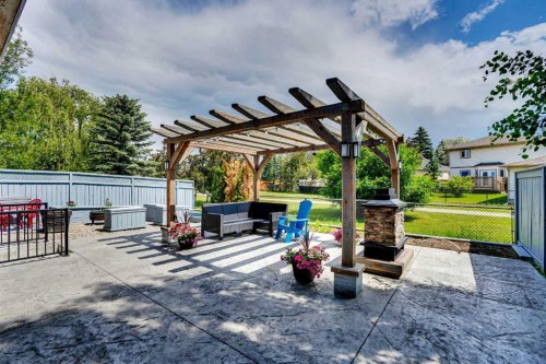 73 Riverview Close Se, Calgary, AB - Outdoor With Deck Patio Veranda