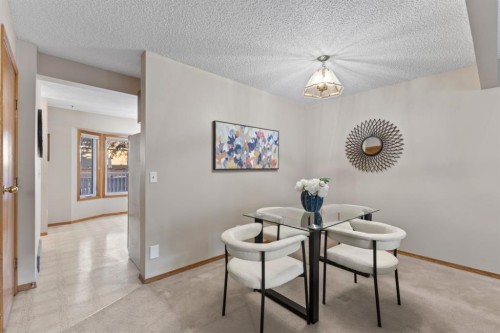 182 Riverglen Park Se, Calgary, AB - Indoor Photo Showing Dining Room