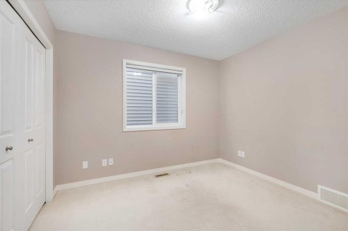 53 Sage Bank Link Nw, Calgary, AB - Indoor Photo Showing Other Room