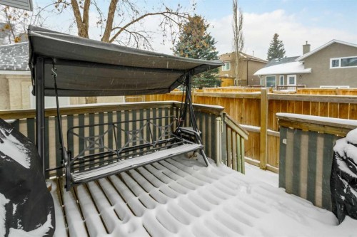 76 Sunlake Gardens Se, Calgary, AB - Outdoor With Exterior