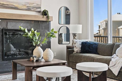 47 Sundown Crescent, Cochrane, AB - Indoor Photo Showing Living Room