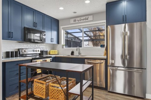 43 Drake Landing Common, Okotoks, AB 