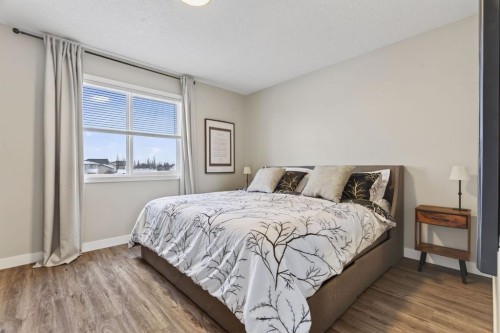 43 Drake Landing Common, Okotoks, AB 