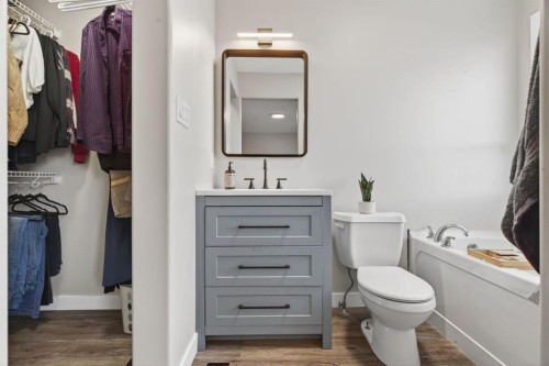 43 Drake Landing Common, Okotoks, AB 