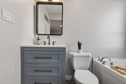 43 Drake Landing Common, Okotoks, AB 