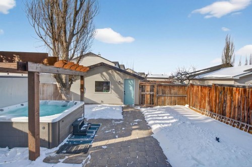 43 Drake Landing Common, Okotoks, AB 