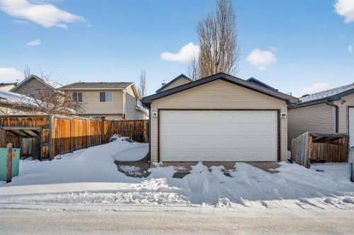 43 Drake Landing Common, Okotoks, AB 