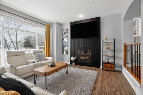 43 Drake Landing Common, Okotoks, AB 