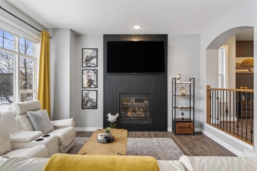 43 Drake Landing Common, Okotoks, AB 