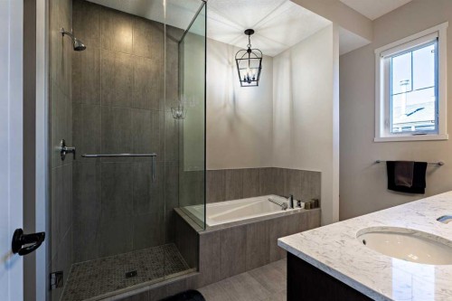 80 Mahogany Gardens Se, Calgary, AB - Indoor Photo Showing Bathroom