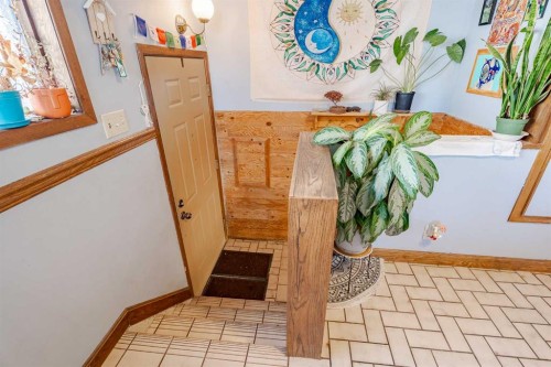 3124 14 Street Nw, Calgary, AB - Indoor Photo Showing Other Room