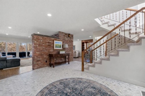 456 Wilderness Drive Se, Calgary, AB - Indoor Photo Showing Other Room