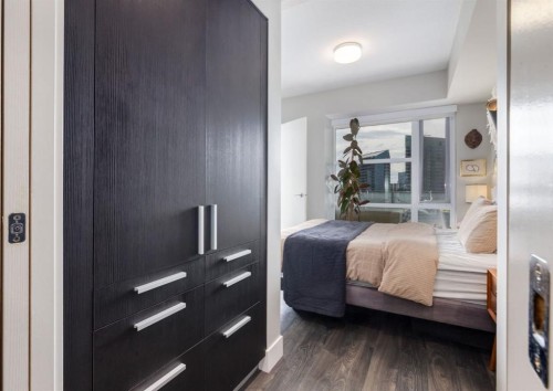1607-1122 3 Street Se, Calgary, AB - Indoor Photo Showing Bedroom