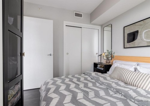 1607-1122 3 Street Se, Calgary, AB - Indoor Photo Showing Bedroom