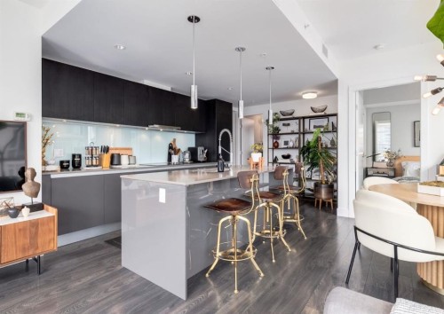 1607-1122 3 Street Se, Calgary, AB - Indoor Photo Showing Kitchen With Upgraded Kitchen