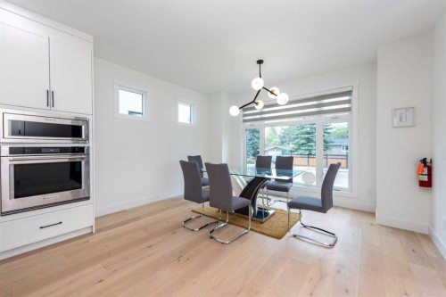 31 Harvard Street Nw, Calgary, AB - Indoor