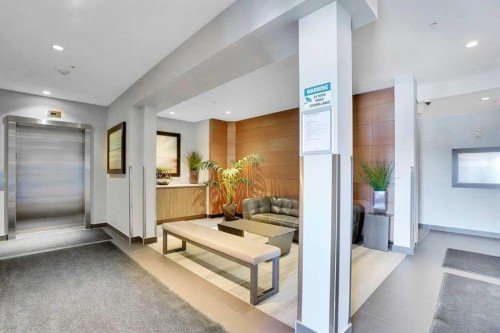 208-402 Marquis Lane Se, Calgary, AB - Indoor Photo Showing Other Room
