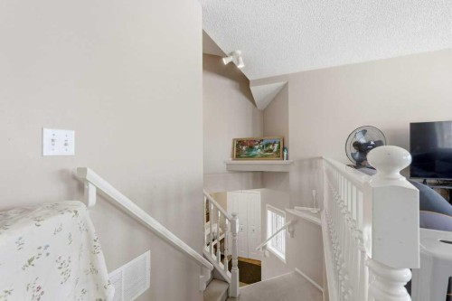 75 Somerset Manor Sw, Calgary, AB - Indoor