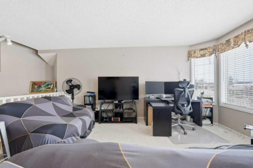 75 Somerset Manor Sw, Calgary, AB - Indoor