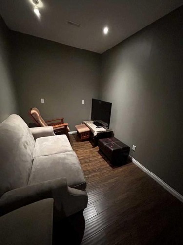 112 Aspen Hills Close Sw, Calgary, AB 